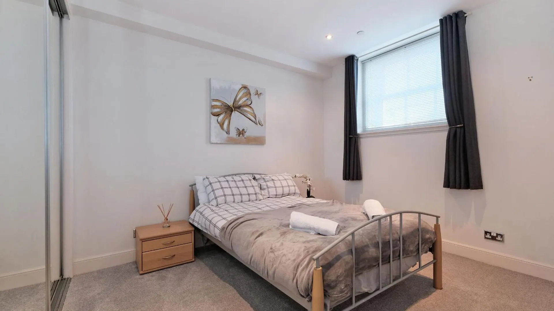 One Of A Kind Historic 3 Bedroom Apartment Aberdeen