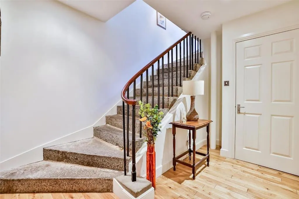 One Of A Kind Historic 3 Bedroom Apartment Aberdeen 0*,  Egyesült Királyság